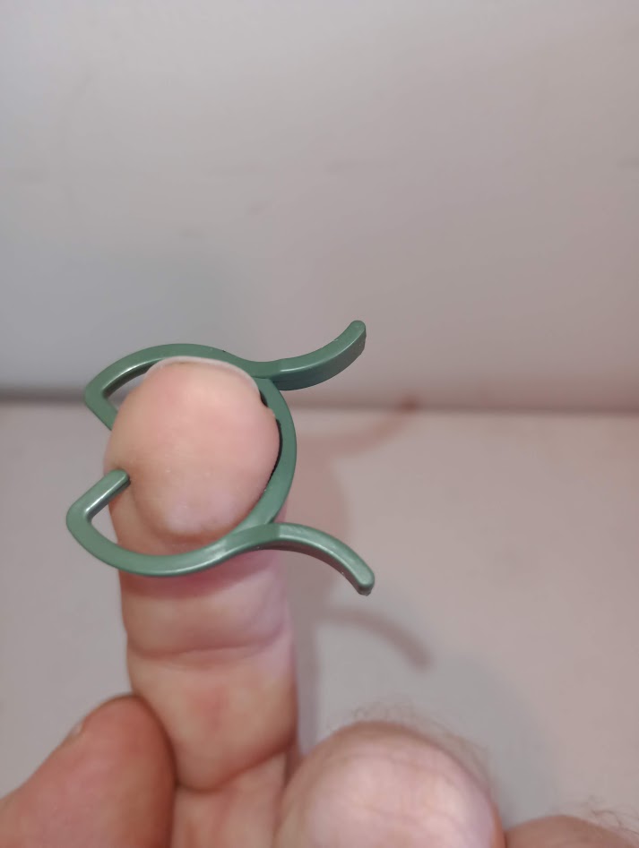 Ring clips 20mm bag of 20 Kingfisher Orchid Nursery